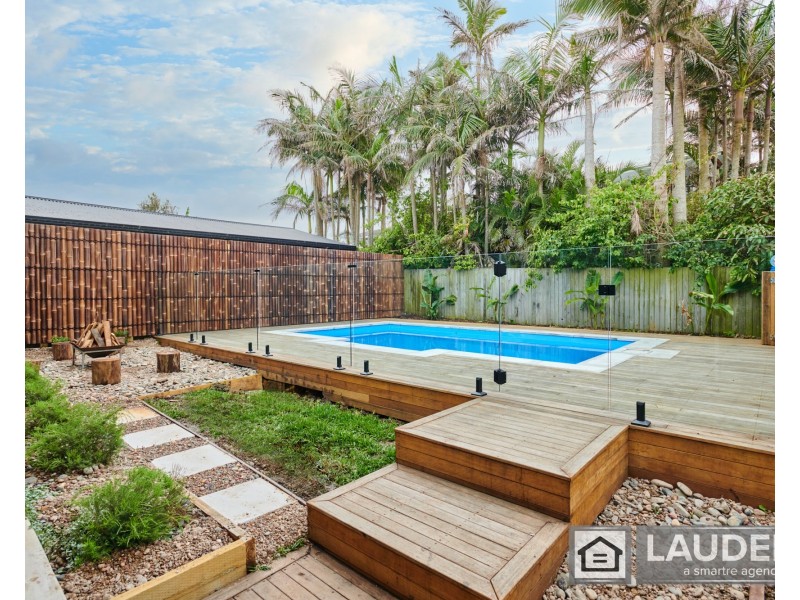 8 Ocean Drive, Wallabi Point NSW 2430