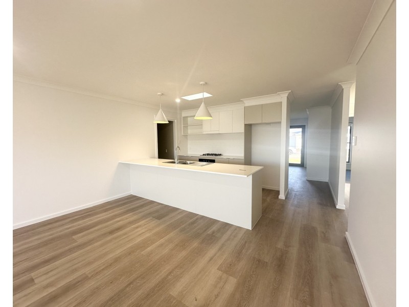 4B Bular Close, Old Bar NSW 2430