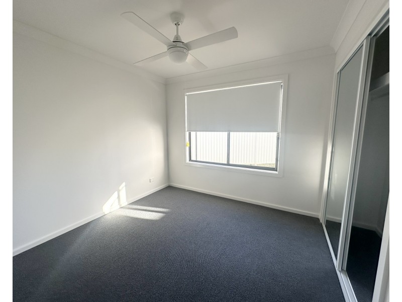 4B Bular Close, Old Bar NSW 2430