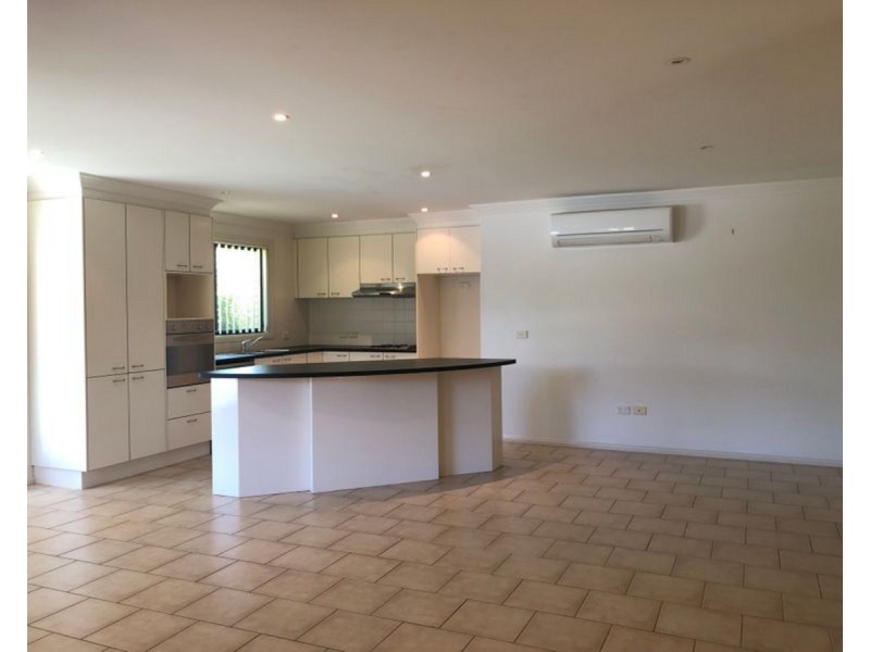 2/22 Mistral Place, Old Bar NSW 2430