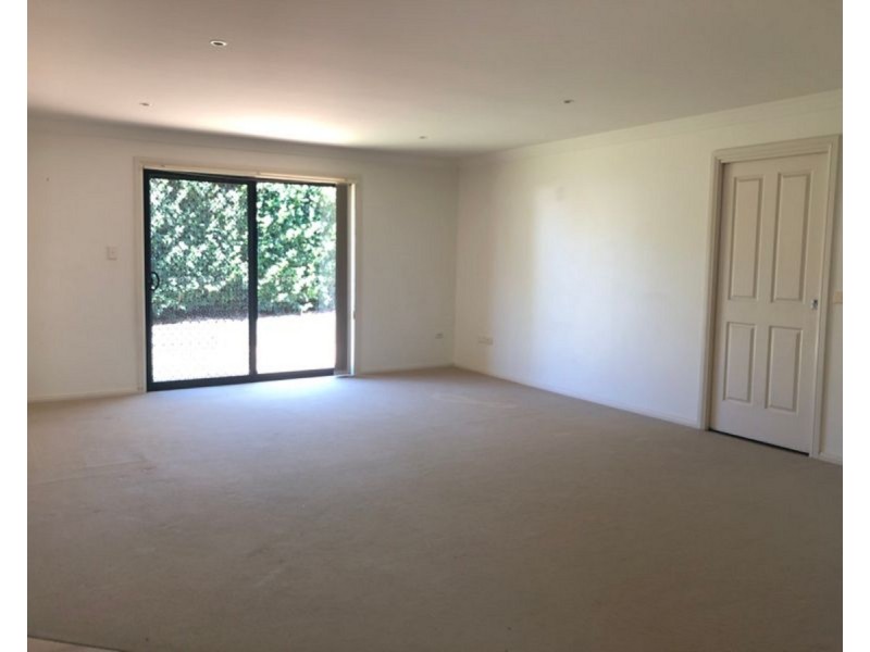2/22 Mistral Place, Old Bar NSW 2430