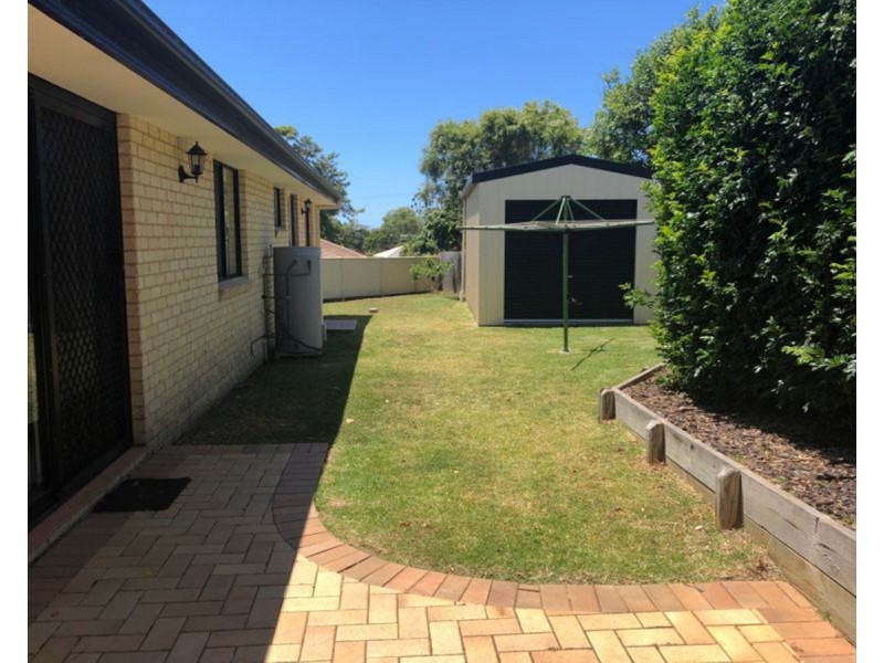 2/22 Mistral Place, Old Bar NSW 2430