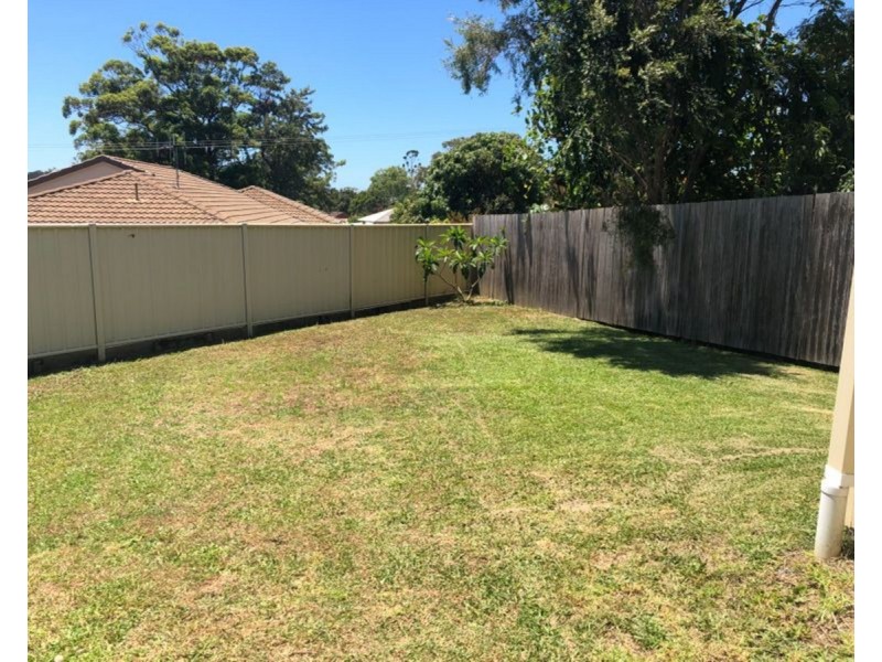 2/22 Mistral Place, Old Bar NSW 2430