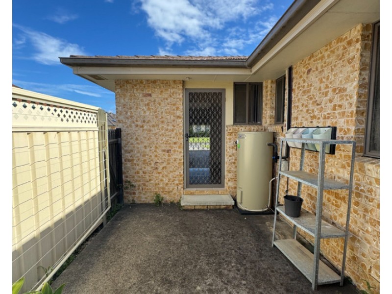 1/11 Rosier Place, Old Bar NSW 2430