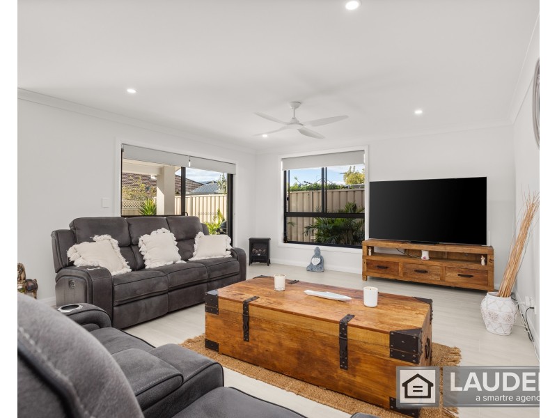 2/1 Hartlyn Drive, Wallabi Point NSW 2430