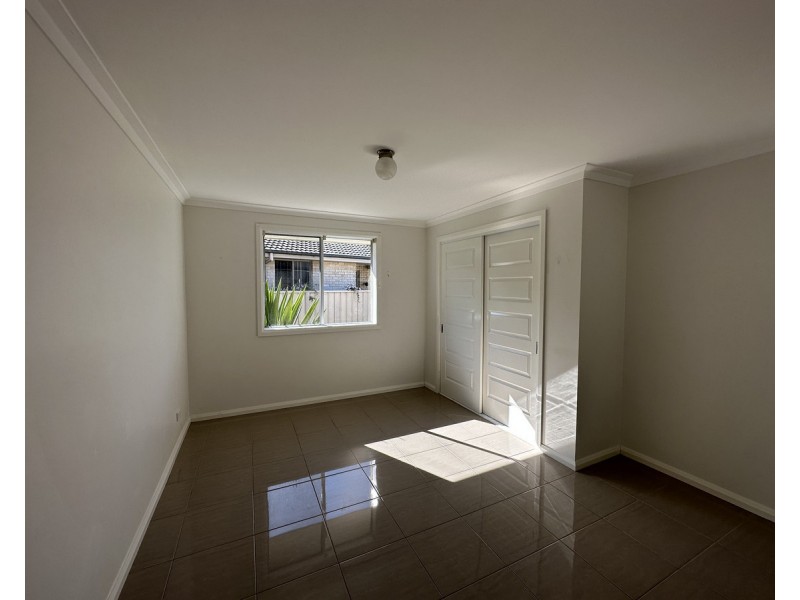 33 Bluehaven Drive, Old Bar NSW 2430