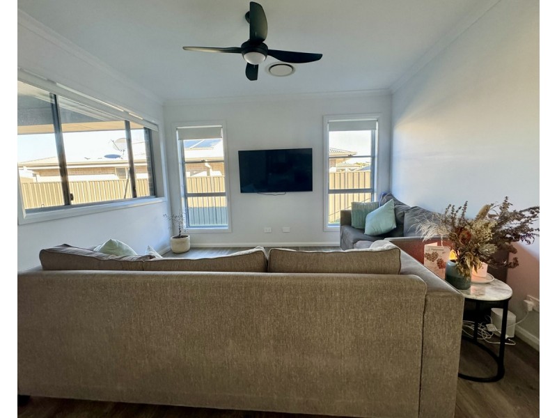 2/1 Egret Street, Old Bar NSW 2430