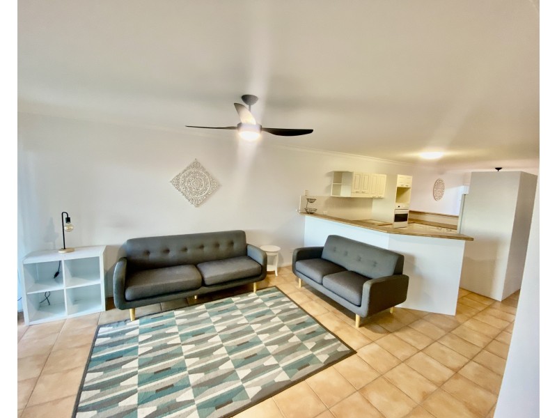 3/32 Lewis Street, Old Bar NSW 2430