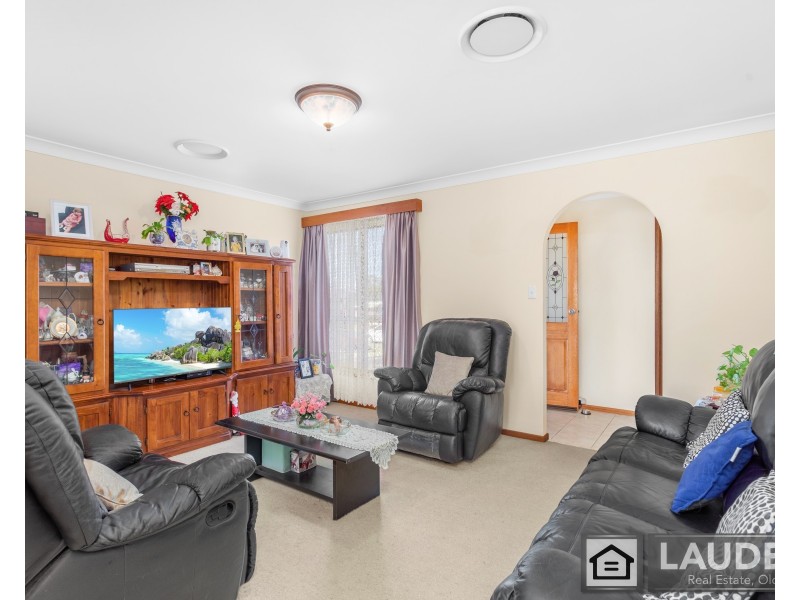 39 Clerke Street, Old Bar NSW 2430