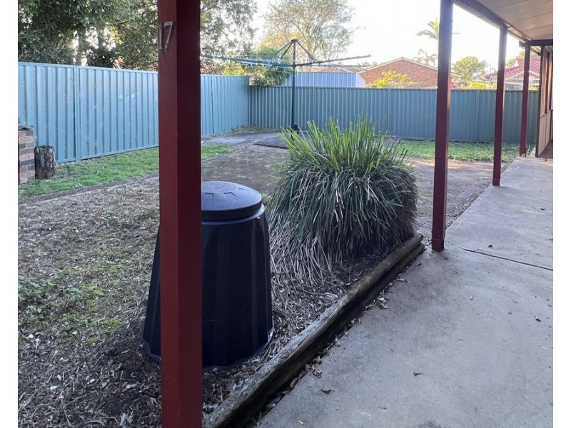 17 Joel Drive, Old Bar NSW 2430