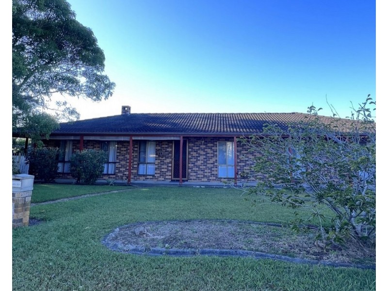 17 Joel Drive, Old Bar NSW 2430