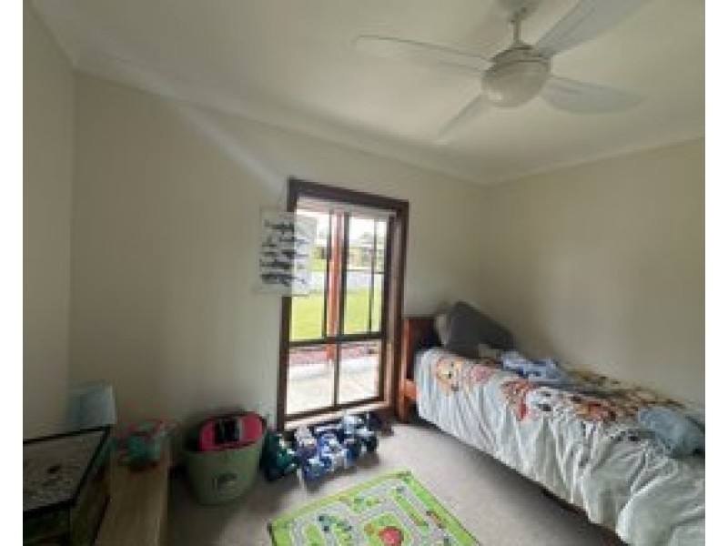 17 Joel Drive, Old Bar NSW 2430