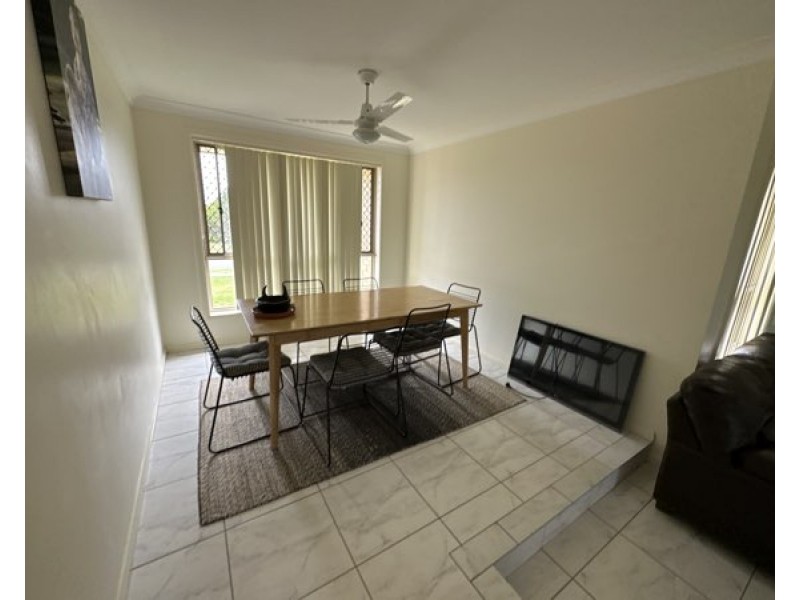 16 Albatross Way, Old Bar NSW 2430