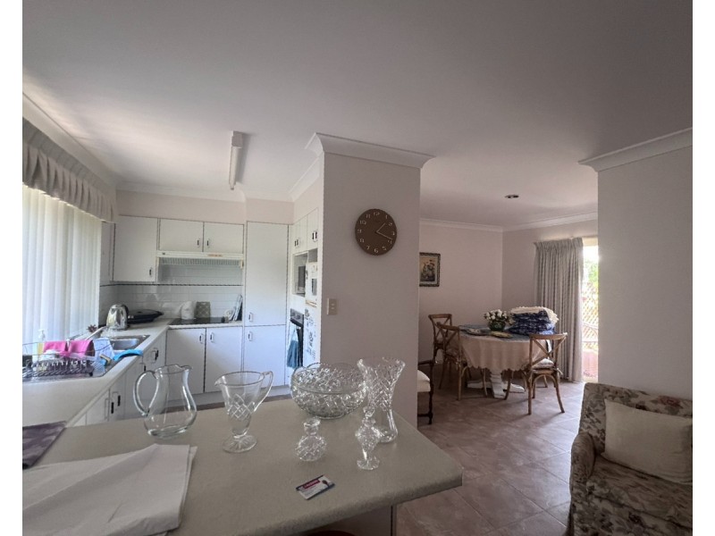 1/12 Eucalypt Close, Old Bar NSW 2430