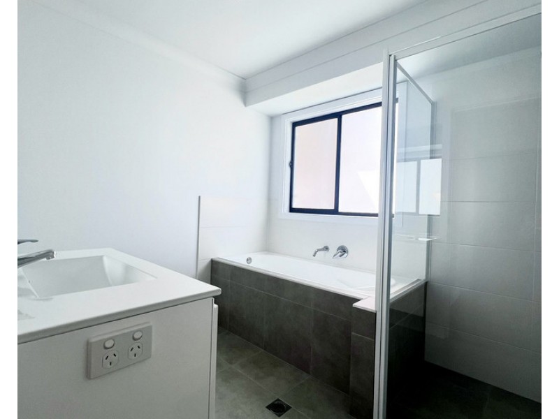 16 Marra Drive, Old Bar NSW 2430