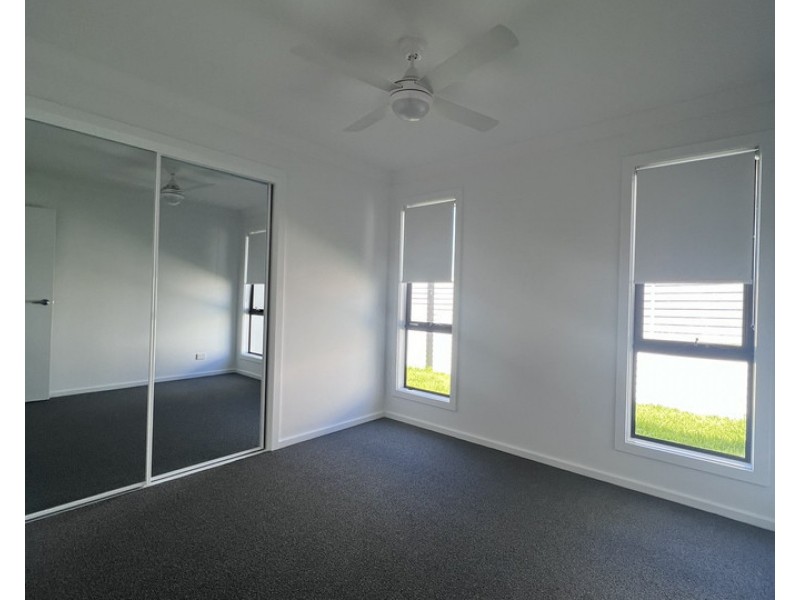 16 Marra Drive, Old Bar NSW 2430