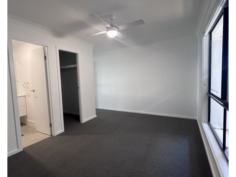 16 Marra Drive, Old Bar NSW 2430