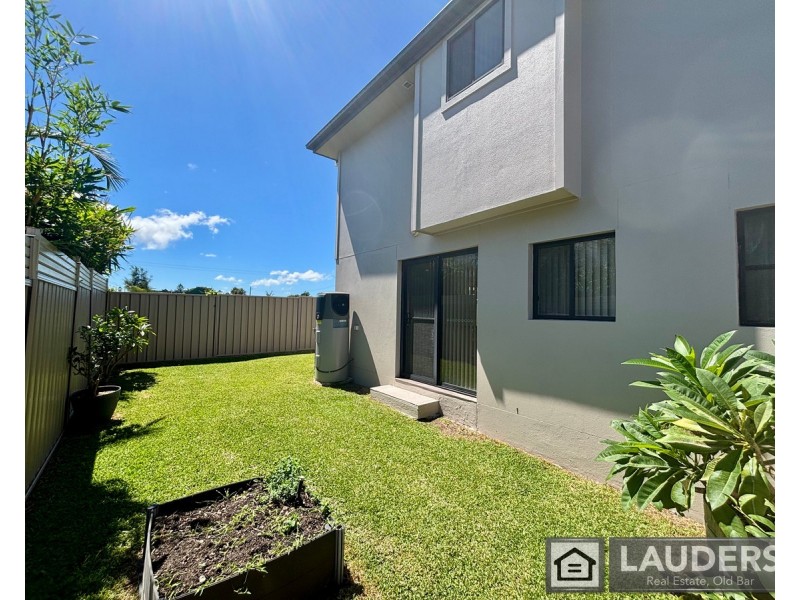 4/15 Connell Street, Old Bar NSW 2430