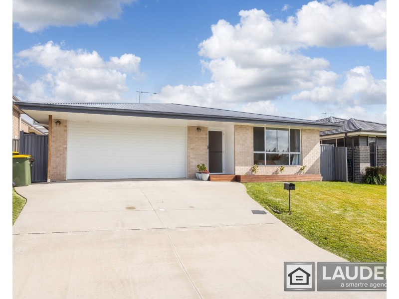 12 Marra Drive, Old Bar NSW 2430