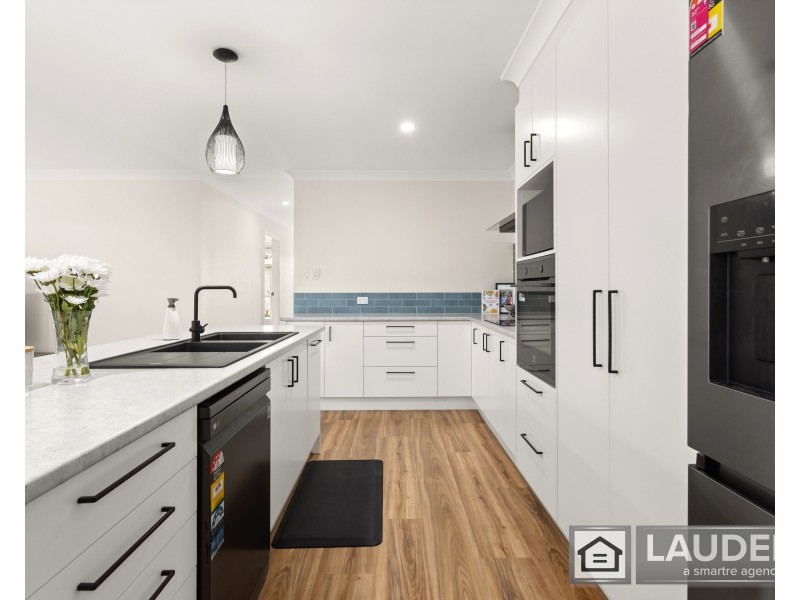 12 Marra Drive, Old Bar NSW 2430