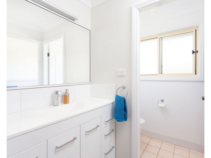 19B Molong Road, Old Bar NSW 2430