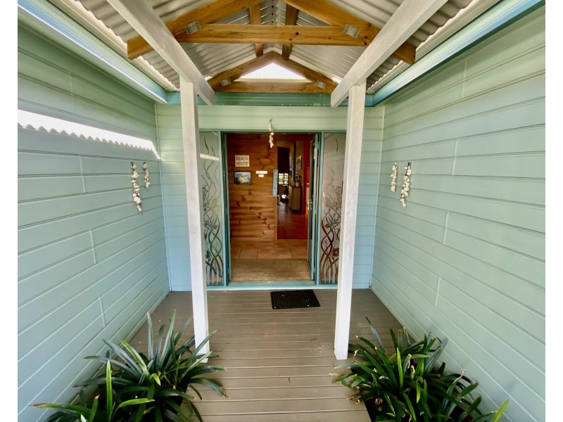 18 Connell Street, Old Bar NSW 2430