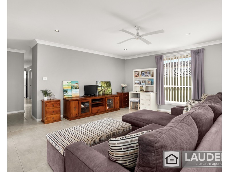 9 Mariner Avenue, Old Bar NSW 2430