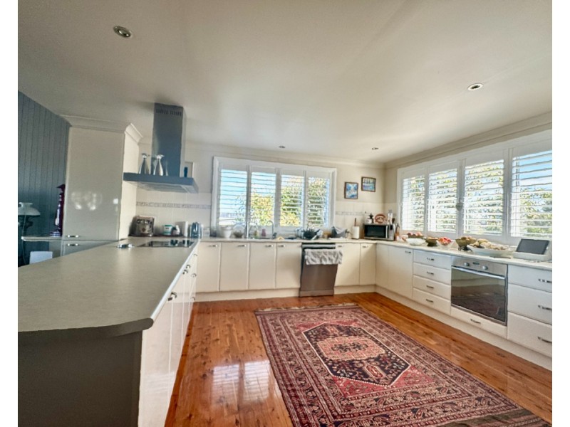 6 Pacific Street, Wallabi Point NSW 2430