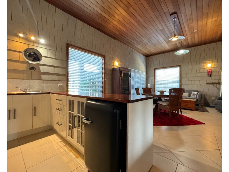 6 Pacific Street, Wallabi Point NSW 2430