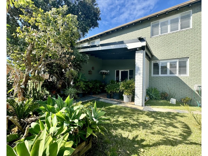 6 Pacific Street, Wallabi Point NSW 2430