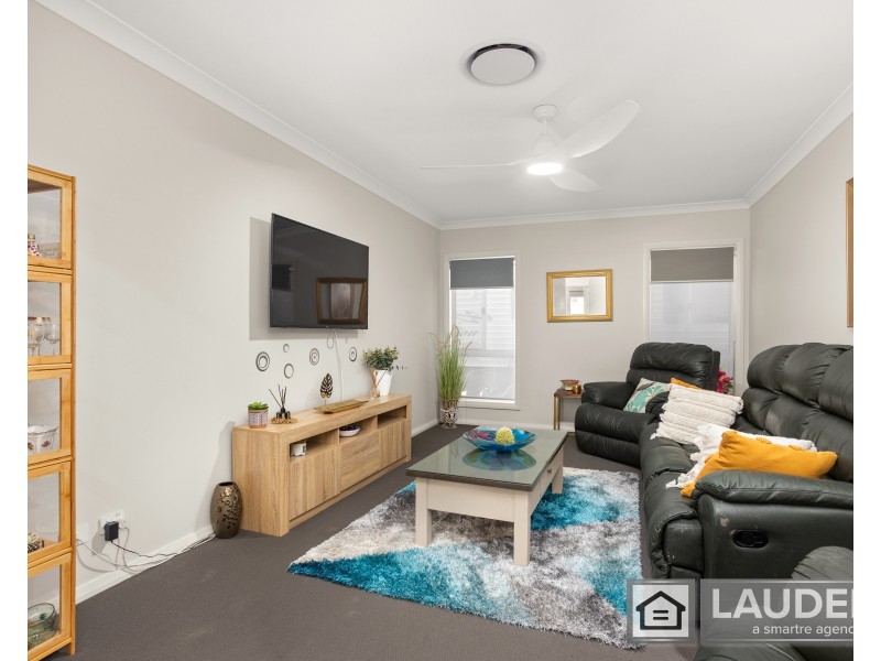 10 Moonagee Crescent, Old Bar NSW 2430