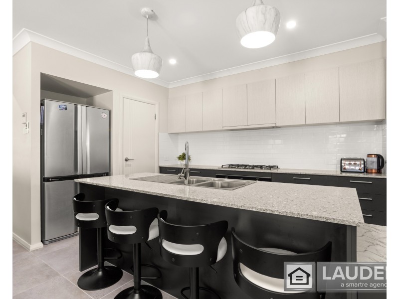10 Moonagee Crescent, Old Bar NSW 2430