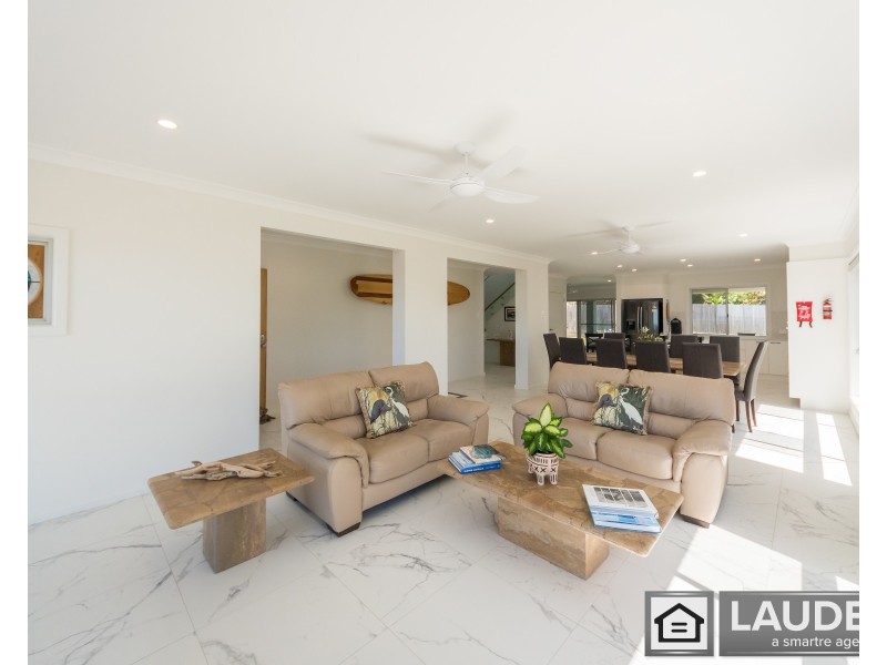 19 Marine Drive, Wallabi Point NSW 2430