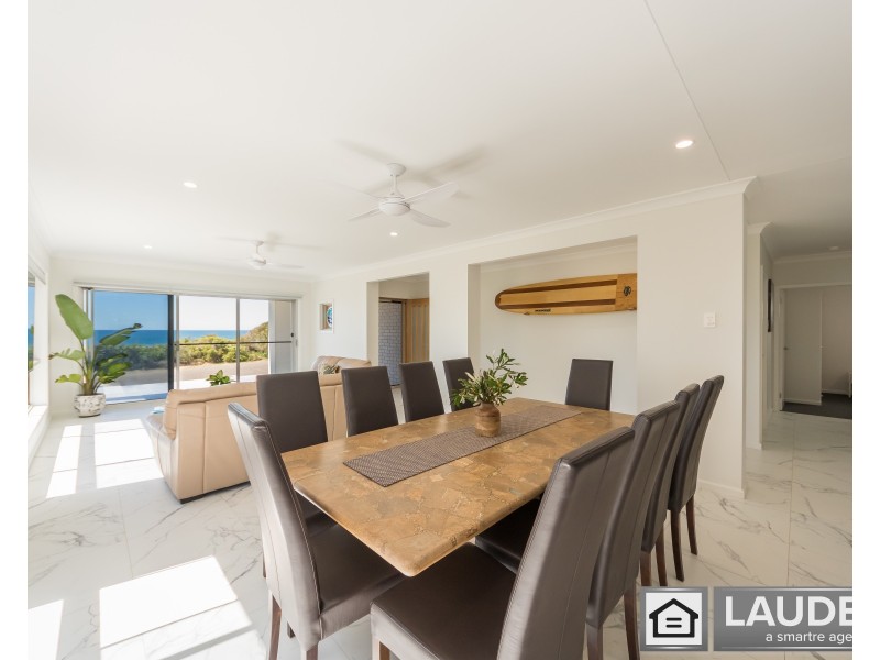 19 Marine Drive, Wallabi Point NSW 2430