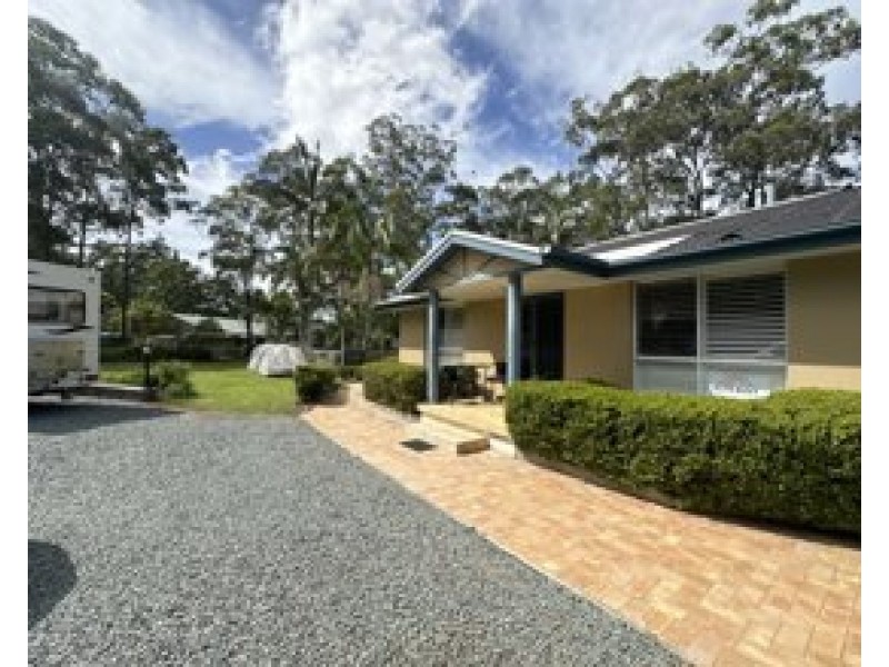 18 South Heron Road, Old Bar NSW 2430