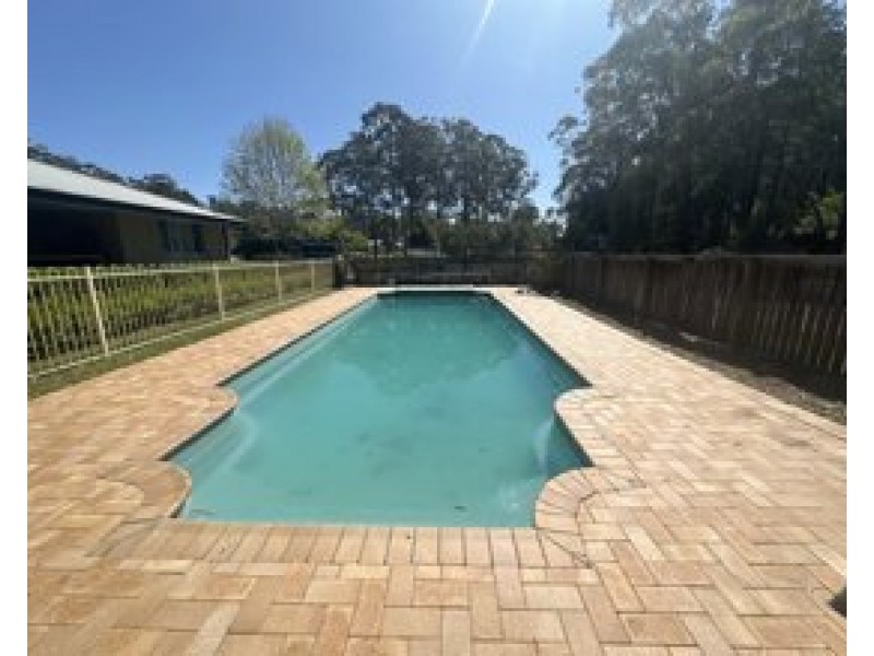 18 South Heron Road, Old Bar NSW 2430