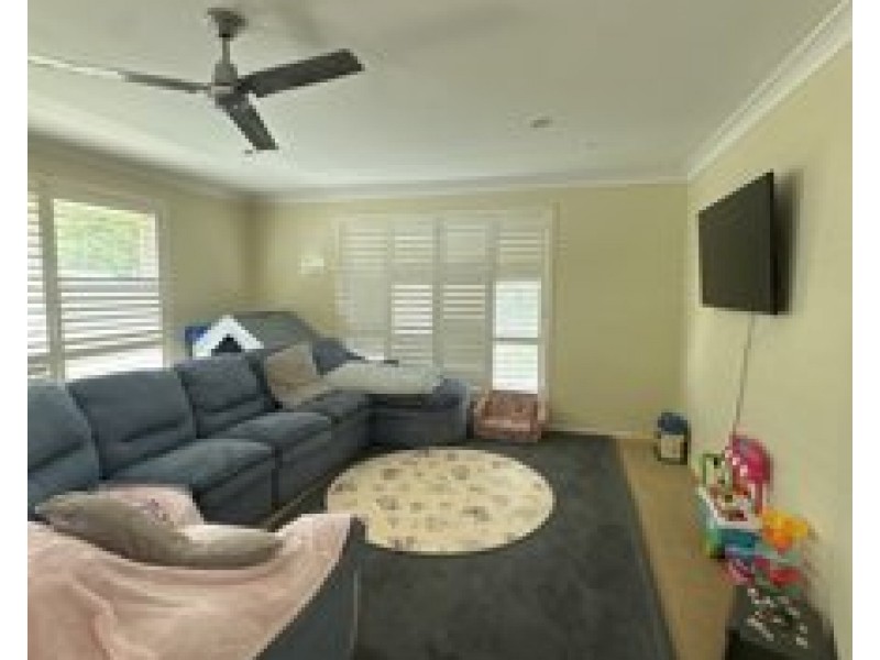 18 South Heron Road, Old Bar NSW 2430