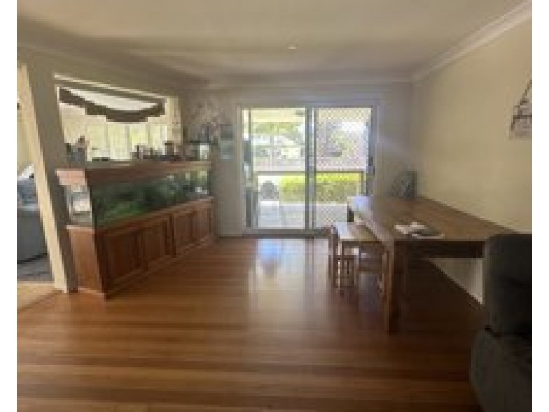 18 South Heron Road, Old Bar NSW 2430