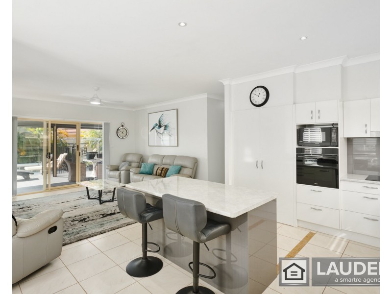 36 Mistral Place, Old Bar NSW 2430