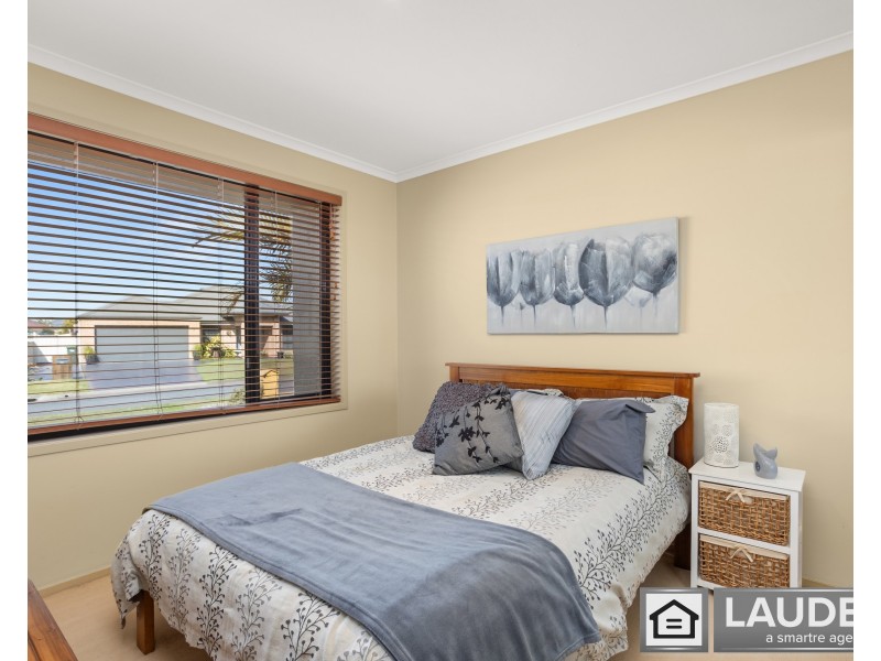 3 Rosier Place, Old Bar NSW 2430