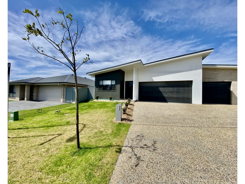 58 Marra Drive, Old Bar NSW 2430