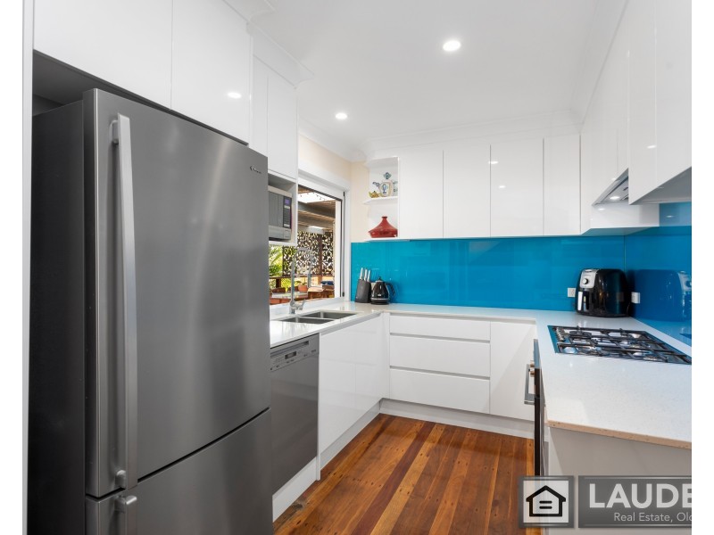 23 Old Bar Road, Old Bar NSW 2430