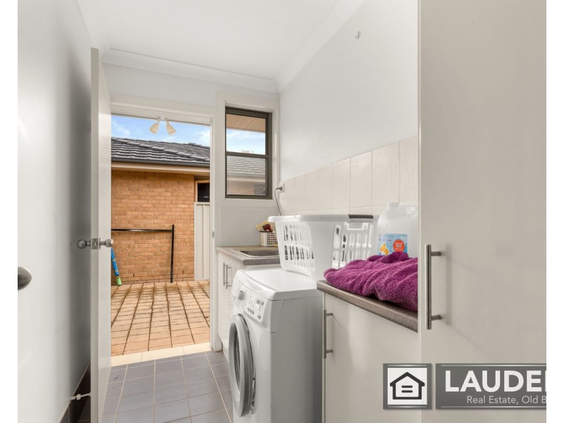 17 Flagtail Avenue, Old Bar NSW 2430
