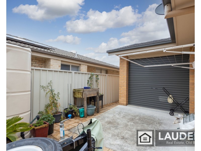 17 Flagtail Avenue, Old Bar NSW 2430