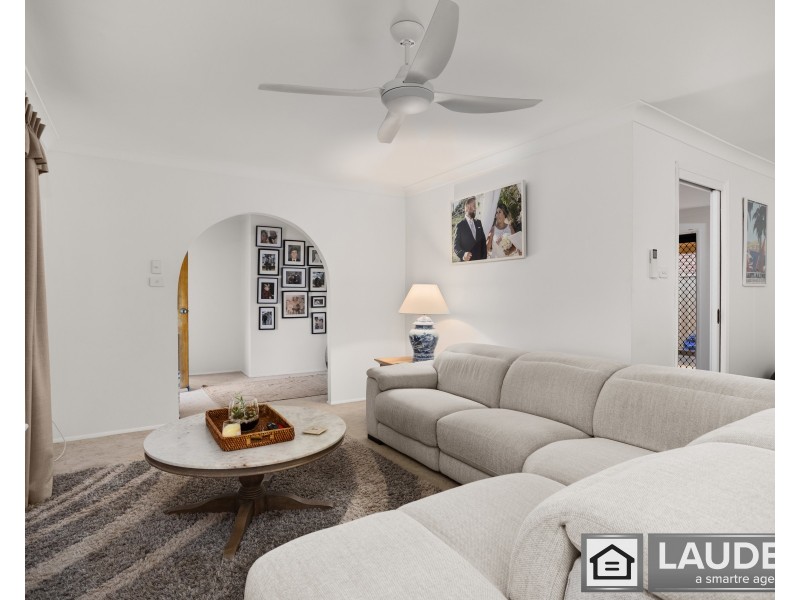 2 Joel Drive, Old Bar NSW 2430