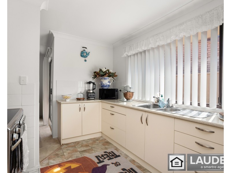 2 Joel Drive, Old Bar NSW 2430