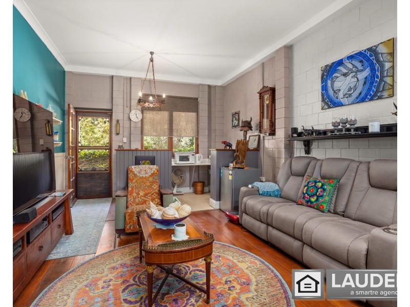 1 Peppermint Place, Old Bar NSW 2430