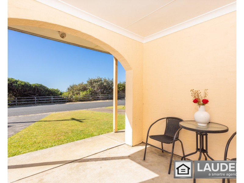 41 Pacific Parade, Old Bar NSW 2430