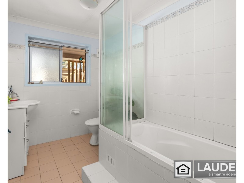 41 Pacific Parade, Old Bar NSW 2430