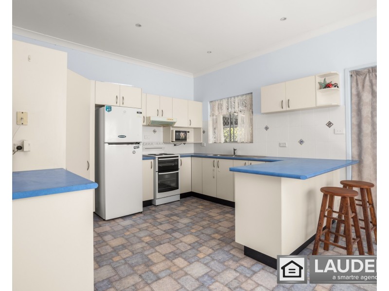 41 Pacific Parade, Old Bar NSW 2430